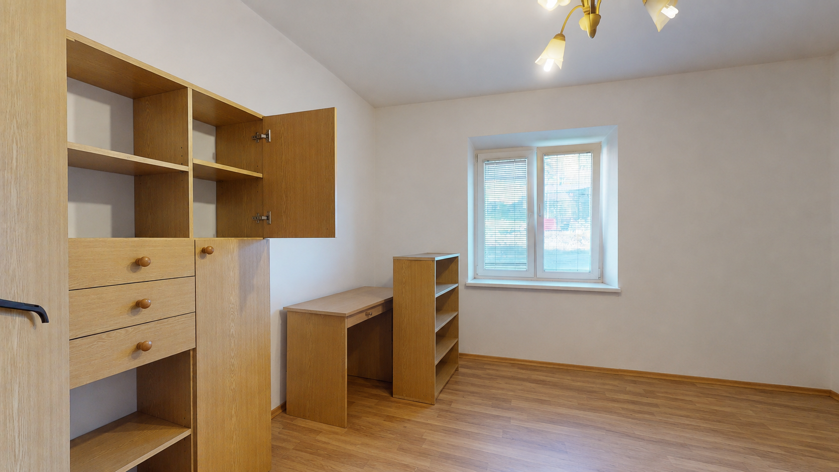 3-izbový rodinný dom, obec – SMOLNÍCKA HUTA