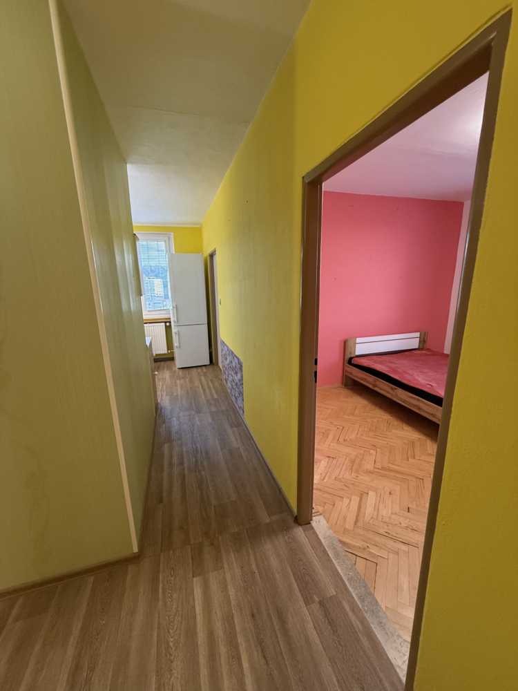 Prenájom samostatnej spálne v 3-izbovom byte – Ždiarska, KOŠICE