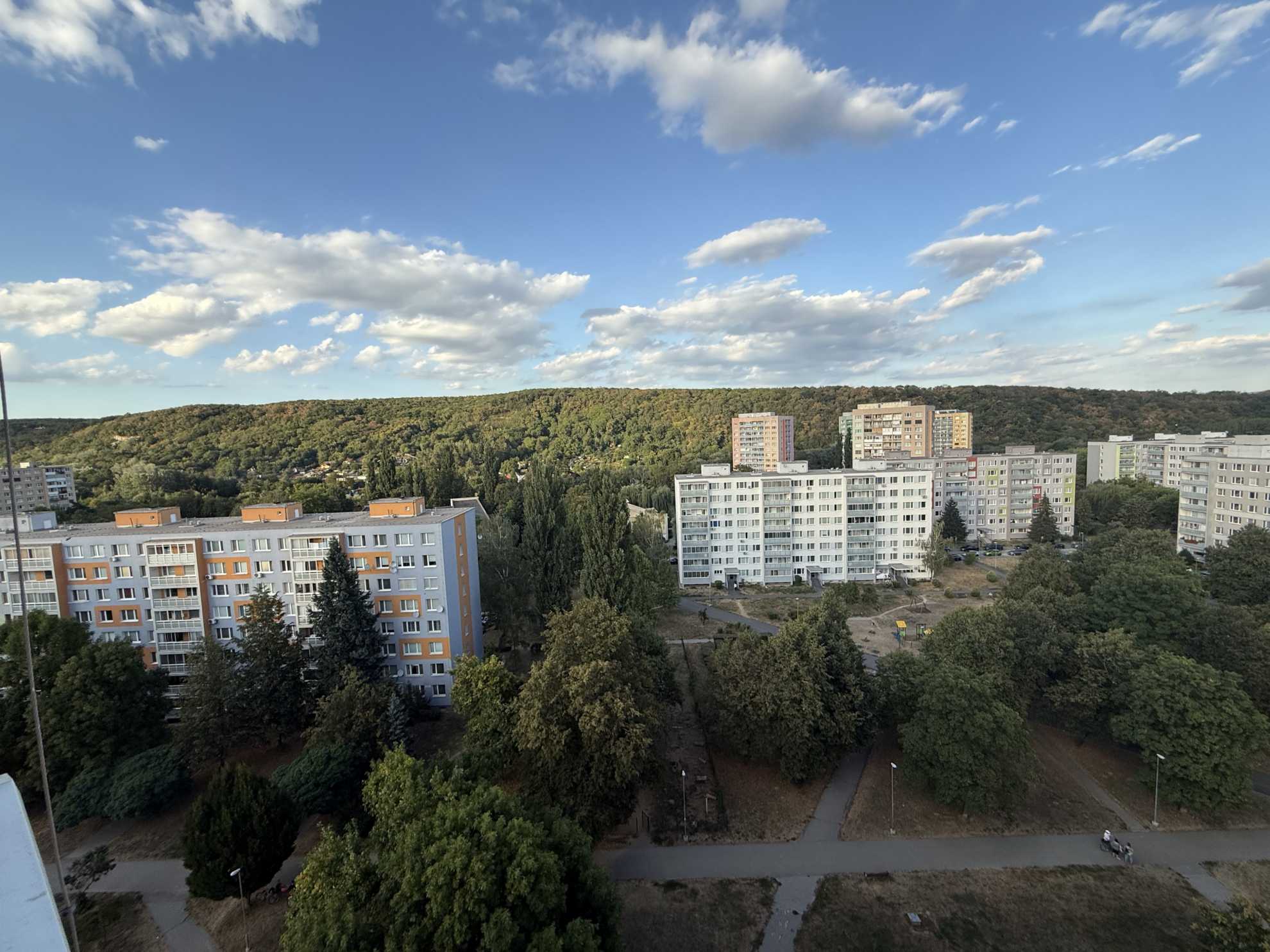 Prenájom samostatnej spálne v 3-izbovom byte – Ždiarska, KOŠICE